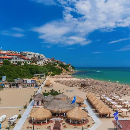 Horizon 31 'б' 公寓 *